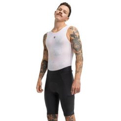 Męskie turystyczne spodenki rowerowe z wkładką Kolarstwo Siroko Tour Black. Czarne szorty męskie SIROKO, bez wzorów, z tkaniny, sportowe. Za 255.00 zł.