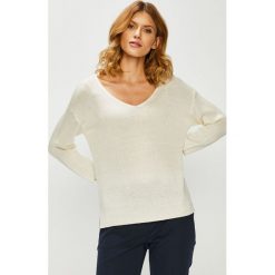 Medicine - Sweter Basic. Białe swetry klasyczne damskie MEDICINE, l, z dzianiny, bez kołnierzyka. W wyprzedaży za 39.90 zł.
