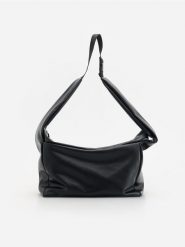 Torba na ramię - czarny. Czarne torby męskie na ramię Reserved, bez wzorów, ze skóry, na ramię, małe. Za 179.99 zł.