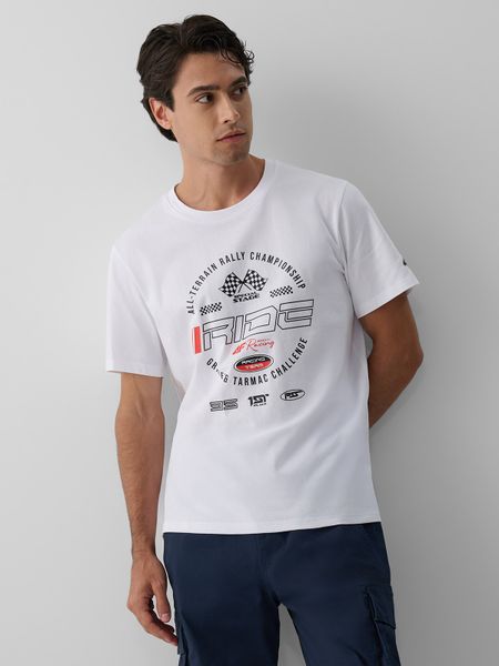 4F T-shirt regular z nadrukiem męski - biały L. Białe t-shirty męskie 4f, l, bez wzorów, z bawełny, bez kołnierzyka. Za 79.99 zł.