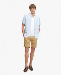 Superdry Utility Chino Shorts proste bawełniane ze stretch – Classic Tan Brown. Brązowe szorty męskie Superdry., bez wzorów, z bawełny, klasyczne. Za 250.50 zł.