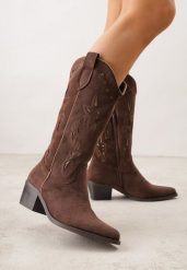 Brązowe Botki Kowbojki na Stożku z Imitacji Zamszu z Ażurowymi Wstawkami Crela. Brązowe botki damskie Born2be, z jeansu, boho, bez obcasa, na obcasie, bez zapięcia. Za 169.99 zł.