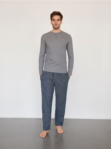 Dwuczęściowa piżama - ciemnoszary. Szare piżamy męskie Reserved, l, bez wzorów, z bawełny, bez ramiączek. W wyprzedaży za 79.99 zł.