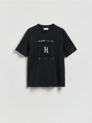 T-shirt regular z aplikacją - czarny. Czarne t-shirty męskie Reserved, l, z aplikacjami, z bawełny, bez kołnierzyka. Za 79.99 zł.