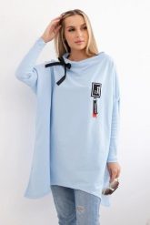 Bluza oversize z asymetrycznymi bokami błękitna. Niebieskie bluzy bez kaptura damskie KESI, l, z bawełny. Za 209.11 zł.