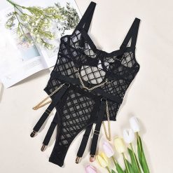 Body z koronką i elastycznymi paskami na romantyczny wieczór Petranka. Czarne body damskie Intica, bez wzorów, z koronki. Za 149.00 zł.