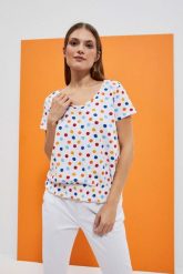 T-shirt w kolorowe kropki. T-shirty damskie MOODO, m, bez wzorów, z bawełny, bez kołnierzyka. W wyprzedaży za 29.99 zł.