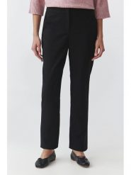 TATUUM Spodnie "Olia" w kolorze czarnym rozmiar: 38. Czarne spodnie materiałowe damskie Tatuum, bez wzorów, z materiału. Za 249.17 zł.