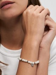 Tamaris Bransoletka ze szklanymi koralikami rozmiar: onesize. Białe bransoletki damskie Tamaris, szklane. Za 78.99 zł.