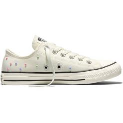 Buty sportowe Converse Chuck Taylor All Star. Brązowe buty sportowe na co dzień damskie Converse, z materiału, bez zapięcia. Za 390.00 zł.