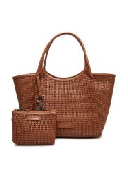 Emporio Armani Torebka EW001009 AF14309 U6164 Brązowy. Brązowe torebki klasyczne damskie Emporio Armani, bez wzorów, ze skóry, bez dodatków. Za 989.99 zł.