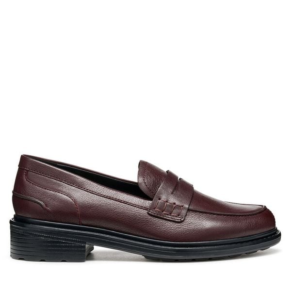 Mokasyny Geox. Czerwone mokasyny damskie Geox. Za 449.99 zł.