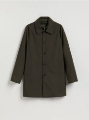 Gładki płaszcz z kołnierzem - ciemnozielony. Zielone płaszcze męskie Reserved, l, bez wzorów, z tkaniny. Za 329.99 zł.