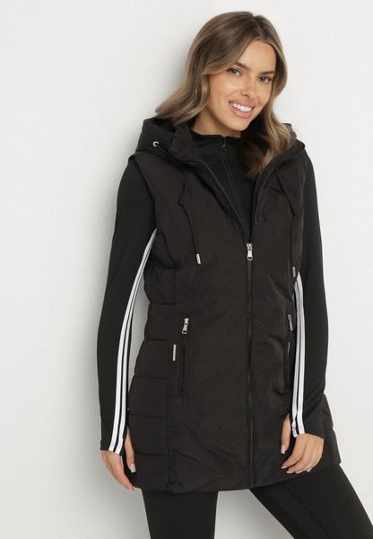 Czarna Przejściowa Kamizelka o Taliowanym Kroju z Kapturem Olendra. Czarne kamizelki damskie Born2be, l, z jeansu. Za 149.99 zł.