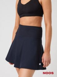 Bjorn_borg ACE SKIRT POCKET spódnica z recyklingowanego poliestru NIGHT SKY. Niebieskie spódniczki damskie Björn Borg, xs, bez wzorów, sportowe, dopasowane. Za 275.60 zł.