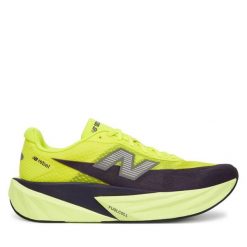 Buty do biegania New Balance. Zielone obuwie do biegania damskie New Balance. Za 699.99 zł.