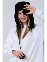 Lucky Bees Czapka w kolorze czarnym rozmiar: onesize. Czarne czapki zimowe damskie Lucky Bees, z futra. Za 43.99 zł.