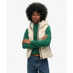 Kamizelka pikowana z kapturem z mikrofibry. Brązowe kamizelki damskie Superdry., z mikrofibry. W wyprzedaży za 389.60 zł.