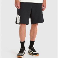 Spodenki krótkie męskie DIADORA BERMUDA ICON. Czarne szorty męskie Diadora, bez kołnierzyka. Za 69.99 zł.
