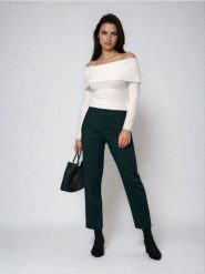 Spodnie cygaretki - zielony. Zielone spodnie materiałowe damskie Sinsay, bez wzorów. Za 49.99 zł.