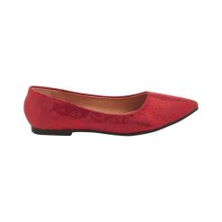 Cellbes Balerinki czerwony female czerwony 36. Czerwone baleriny damskie Cellbes, bez wzorów, ze skóry, bez obcasa. W wyprzedaży za 43.00 zł.