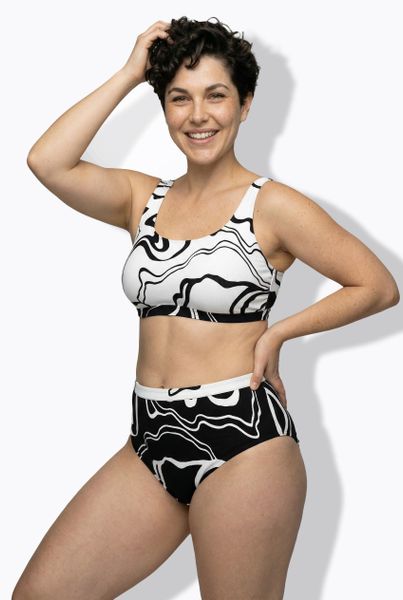 Damskie Bikini wzór w linie bez miękkich miseczek ramiączka z regulacją. Czarne bikini damskie Ulla Popken, bez wzorów, plus size. Za 191.99 zł.
