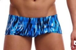 Kąpielówki Funky Trunks Wing Streak - trunki męskie. Niebieskie kąpielówki męskie FUNKY TRUNKS, l, bez wzorów, z poliesteru, do pływania. Za 159.00 zł.