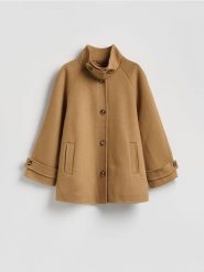 Płaszcz handmade z wełną - beżowy. Brązowe płaszcze damskie Reserved, l, bez wzorów, z tkaniny. Za 459.99 zł.