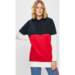 Tommy Hilfiger - Bluza. Bluzy z kapturem damskie Tommy Hilfiger, m, z bawełny. W wyprzedaży za 329.90 zł.