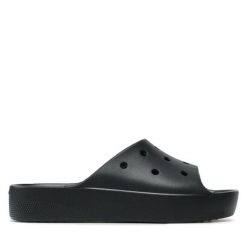 Klapki Crocs. Czarne klapki damskie Crocs, bez wzorów, bez obcasa. Za 159.99 zł.