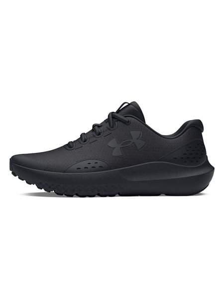 Under Armour Buty "Surge 4" w kolorze czarnym do biegania rozmiar: 35,5. Czarne obuwie trekkingowe damskie Under Armour. Za 135.49 zł.