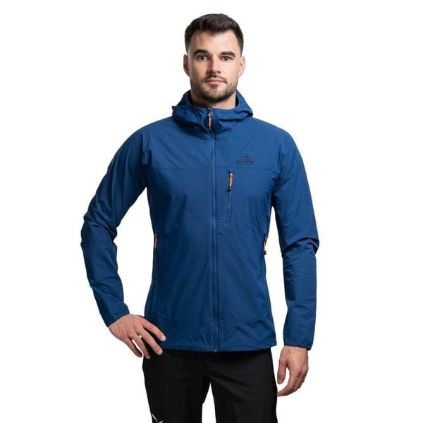 Kurtka softshell męska Echo Hooded. Niebieskie kurtki męskie MOUNTAIN EQUIPMENT, l, bez wzorów, z softshellu, bez kaptura. Za 749.99 zł.