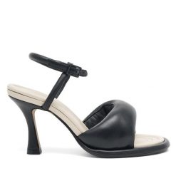 Sandały GINO ROSSI. Czarne sandały damskie Gino Rossi, bez wzorów, bez obcasa, na szpilce. Za 399.99 zł.