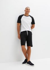 Shirt + krótkie spodnie (2 części). Czarne spodnie materiałowe męskie bonprix, bez wzorów. Za 132.99 zł.