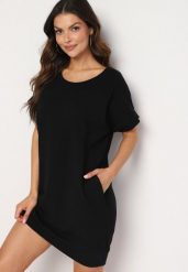 Czarna Pudełkowa Sukienka T-shirtowa o Krótkim Kroju Orlella. Czarne sukienki damskie Born2be, na lato, m, bez wzorów, bez kołnierzyka, bez ramiączek, mini. W wyprzedaży za 35.99 zł.