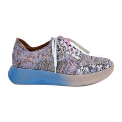 Skórzane Półbuty Sneakersy Damskie Na Platformie Maciejka 06776A-06 Niebieskie. Niebieskie półbuty damskie bez wzorów, ze skóry, eleganckie, bez obcasa, na platformie. Za 630.47 zł.