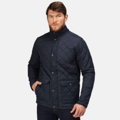 Męska Kurtka Pikowana Ocieplana Tyler. Niebieskie kurtki męskie Regatta, m, bez wzorów, z materiału, klasyczne, bez kaptura. Za 218.99 zł.