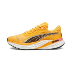 Buty do biegania Puma Magnify NITRO 2 Tech. Brązowe obuwie do biegania damskie Puma. Za 520.75 zł.