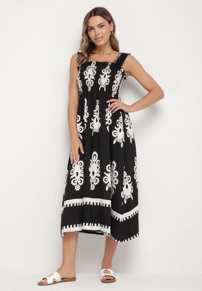 Czarna Wiskozowa Sukienka o Rozkloszowanym Kroju w Ornamentny Wzór Adoxie. Czarne sukienki damskie Born2be, na co dzień, na lato, l, bez wzorów, z wiskozy, klasyczne, bez kołnierzyka, bez ramiączek, proste. Za 64.99 zł.