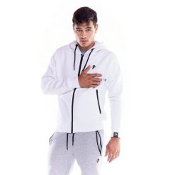 Męska, miękka bluza z kapturem i zamkiem błyskawicznym z ikoną lwa. Białe bluzy sportowe męskie LEONE 1947 APPAREL, bez wzorów, z tkaniny, sportowe, bez kołnierzyka, bez ramiączek. W wyprzedaży za 195.65 zł.