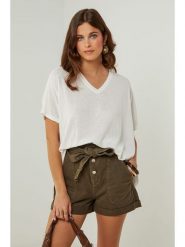 Lin Passion Tunika w kolorze białym rozmiar: 38/40. Białe tuniki damskie Lin Passion, bez wzorów, klasyczne, bez kołnierzyka, bez ramiączek. Za 113.99 zł.