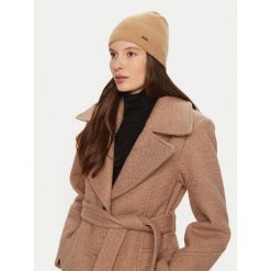 Czapka BOSS. Brązowe czapki zimowe damskie Boss. Za 269.99 zł.