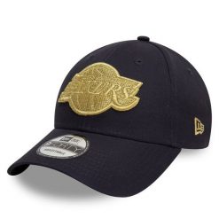 Czapka z daszkiem New Era. Niebieskie czapki z daszkiem damskie New Era, bez wzorów. Za 89.99 zł.