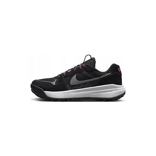 Buty do chodzenia męskie Nike Acg Lowcate. Czarne obuwie do biegania damskie Nike. Za 401.00 zł.