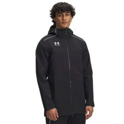 Kurtka wodoodporna Under Armour Challenger Pro. Czarne kurtki męskie Under Armour, l, bez wzorów, z materiału, z kapturem. Za 561.00 zł.