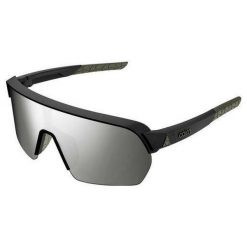 Okulary przeciwsłoneczne Cairn Roc. Czarne okulary przeciwsłoneczne damskie CAIRN. W wyprzedaży za 375.50 zł.