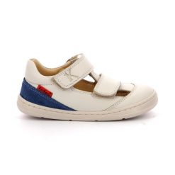 Sandały KICKERS KICKGOLDI Biały. Białe sandały damskie Kickers, ze skóry, bez zapięcia. Za 190.99 zł.