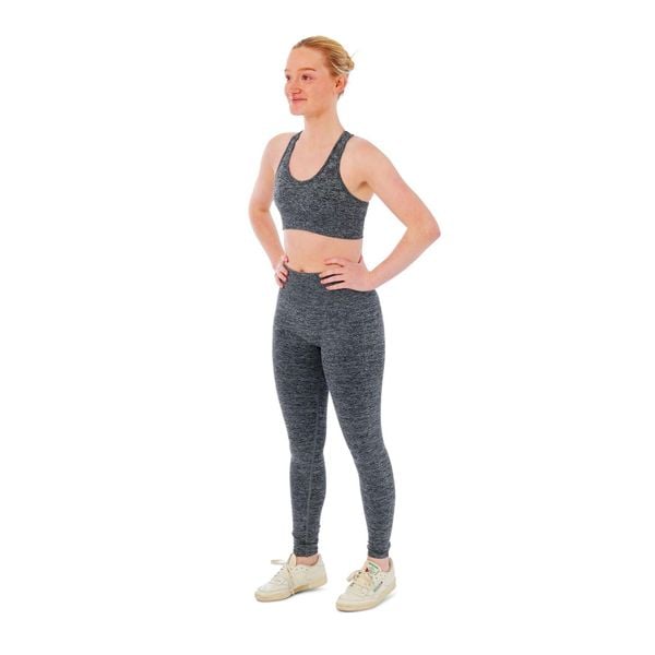 Damski zestaw sportowy Xtreme - legginsy sportowe + top sportowy - Antracyt. Szare legginsy damskie XTREME SOCKSWEAR, bez wzorów. Za 177.99 zł.