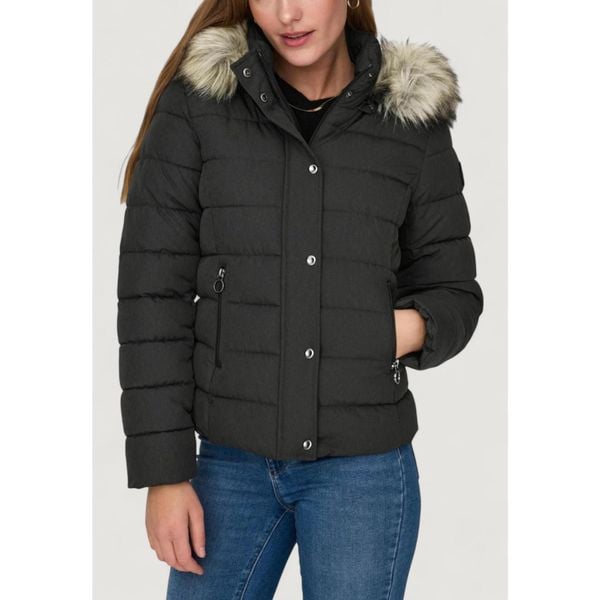 Kurtka puchowa Kobieta ONLY ONLNEWLUNA QUILTED JACKET CC OTW. Szare kurtki damskie Only, bez wzorów, z puchu, bez kaptura. Za 337.25 zł.