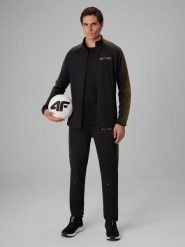 4F Spodnie treningowe szybkoschnące męskie 4F x Robert Lewandowski - czarne M. Czarne spodnie dresowe męskie 4f, bez wzorów, z dresówki. Za 229.99 zł.